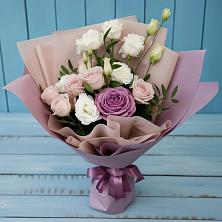 Букет цветов из:  Розы и Лизиантусы в Новолотошино