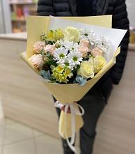 Букет цветов из:  Альстромерии, Розы и Хризантемы в Новолотошино