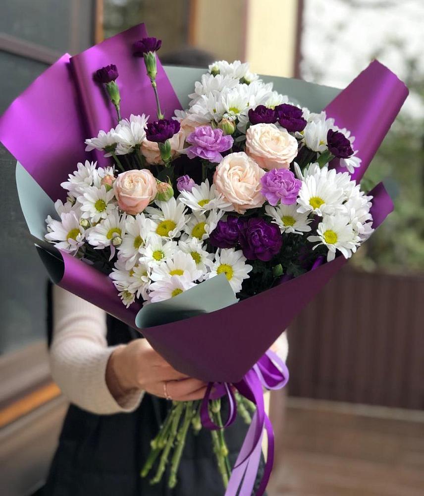 Букет цветов из: Хризантемы, Гвоздики и Розы в Новолотошино