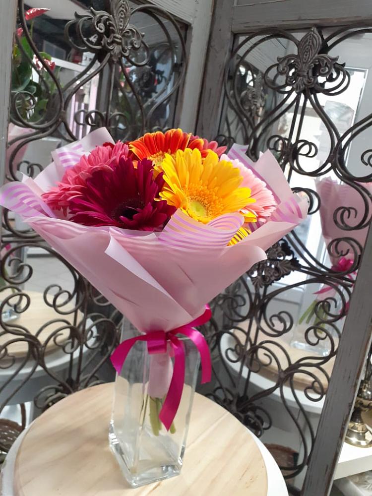 Букет цветов из: Герберы в Новолотошино