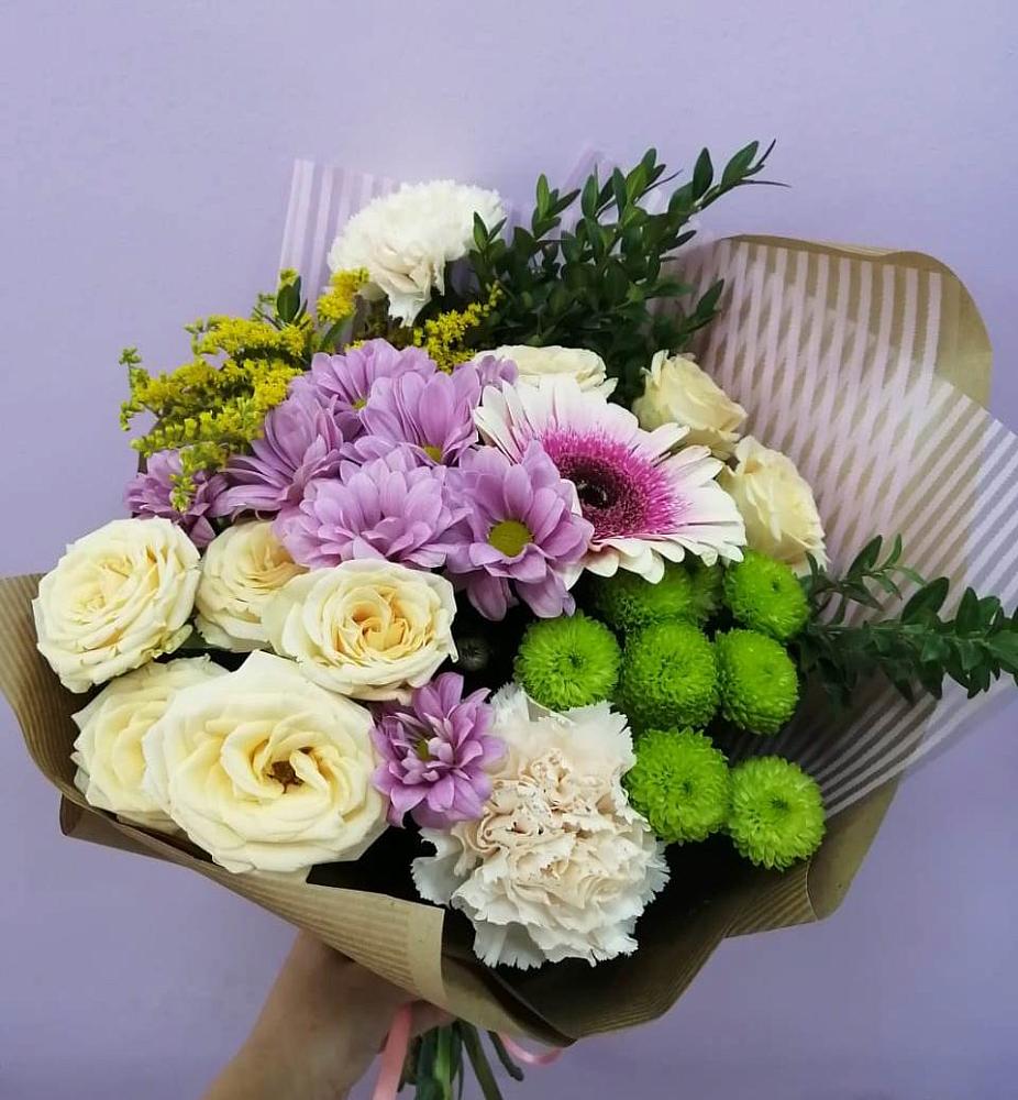 Букет цветов из: Хризантемы, Розы, Гвоздики и Герберы в Новолотошино