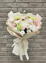 Букет цветов из:  Гвоздики, Розы, Лизиантусы и Хризантемы #REPLACE_PRED# Новолотошино